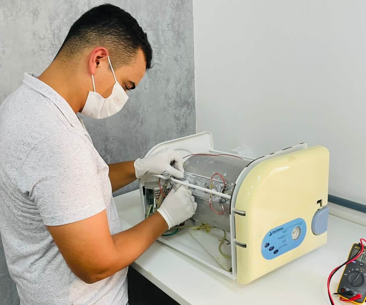 Manutenção em aparelho Autoclave